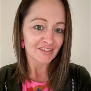 Meet your Posher, Simone